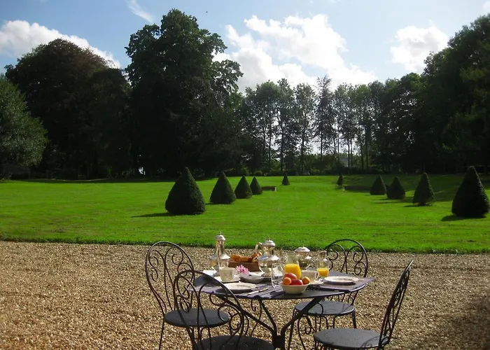 Chateau De Frühstückspension Cleuville